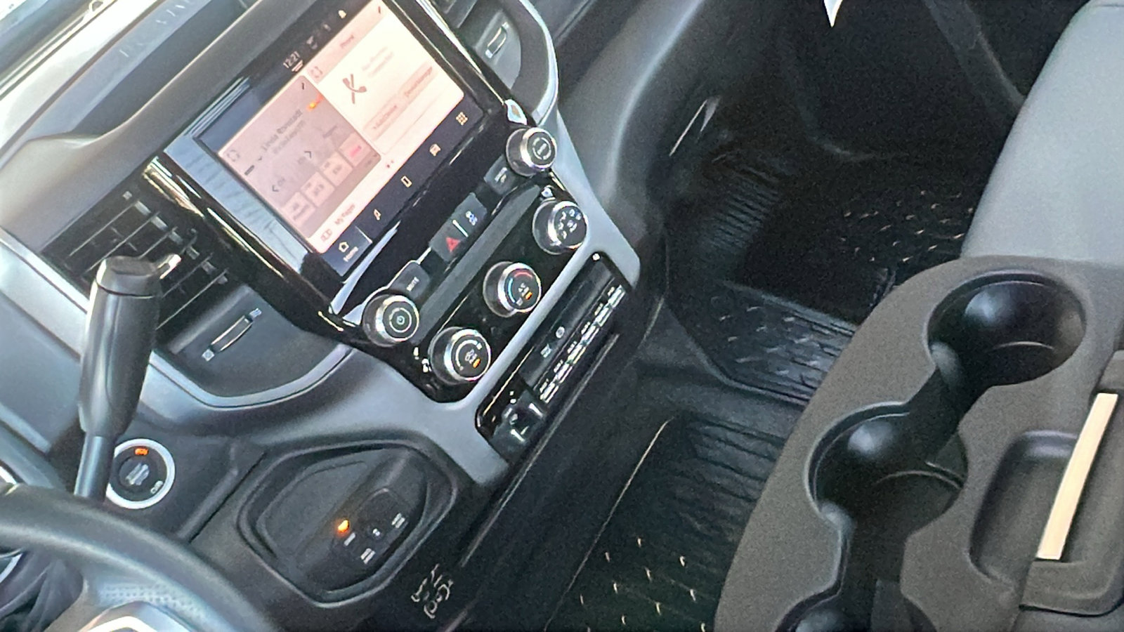 New 2026 RAM 3500 Tradesman w/ Chrome Appearance Group image 25