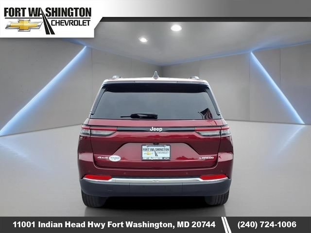 Used 2024 Jeep Grand Cherokee Laredo X w/ Luxury Tech Group I AWD/4WD image 4