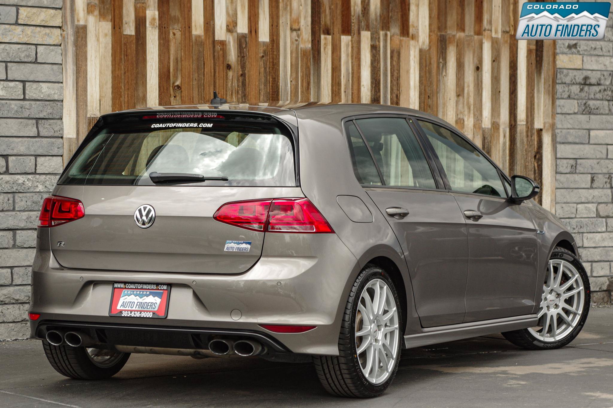 Used 2017 Volkswagen Golf R 4-Door AWD/4WD image 7