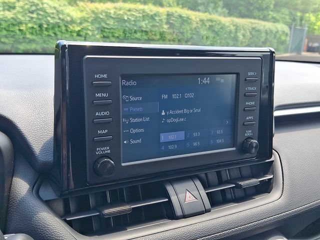Used 2019 Toyota RAV4 LE w/ Carpet Mat Package AWD/4WD image 16