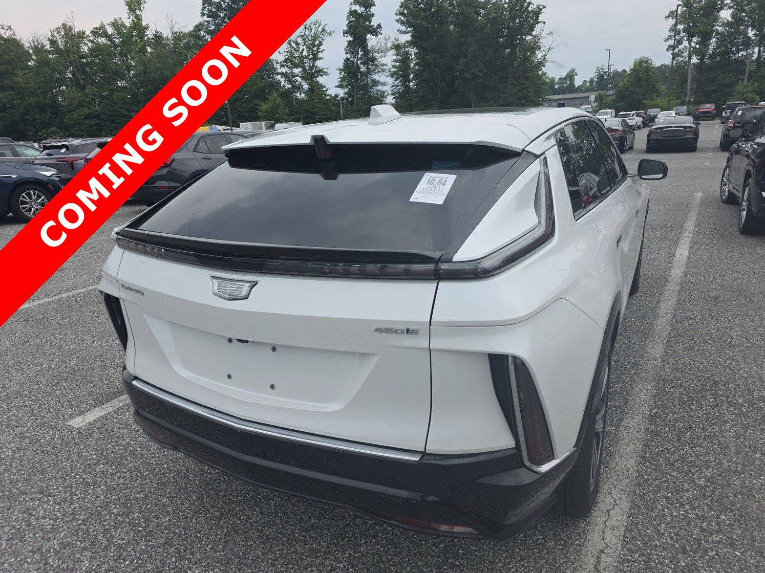 Used 2024 Cadillac Lyriq Luxury RWD image 4