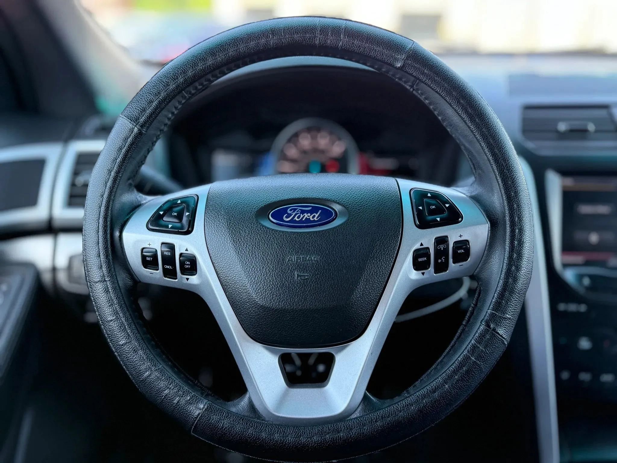 Used 2015 Ford Explorer XLT w/ Equipment Group 202A image 25