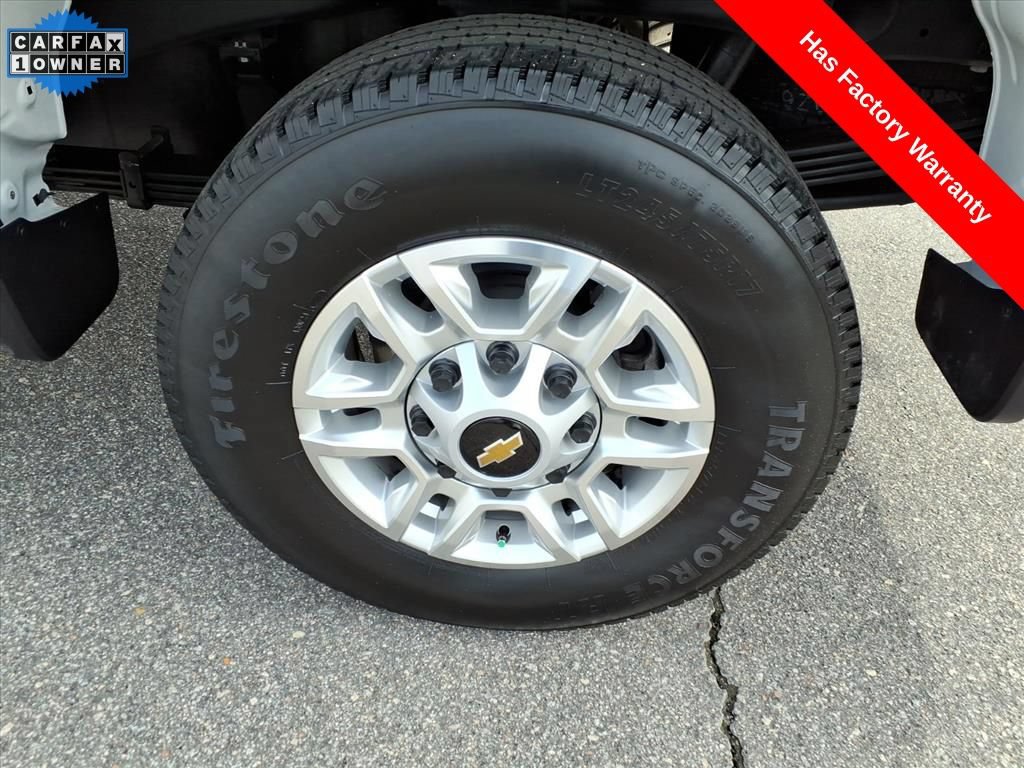 Used 2025 Chevrolet Silverado 2500 LT w/ Convenience Package AWD/4WD image 15