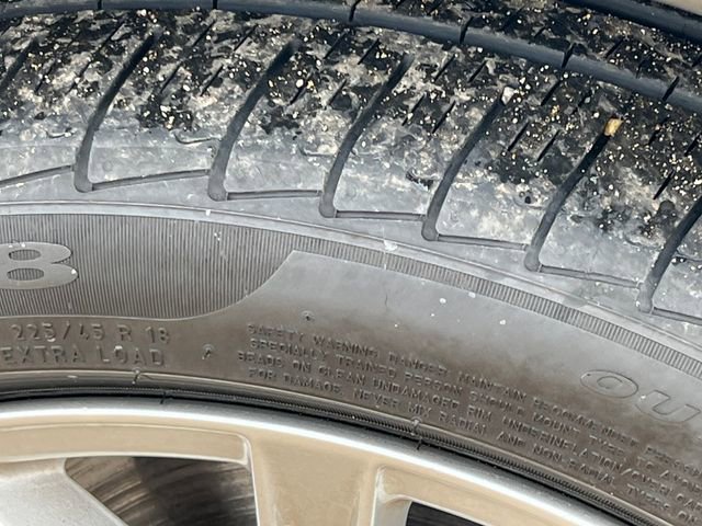 Used 2025 BMW 330i xDrive Sedan image 9