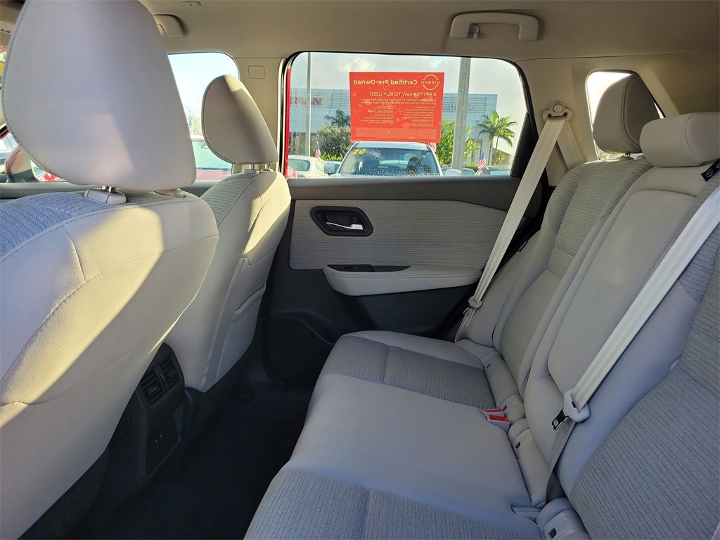 Certified 2023 Nissan Rogue SV image 7