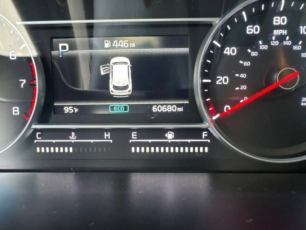 Used 2023 Kia Sorento LX FWD image 13