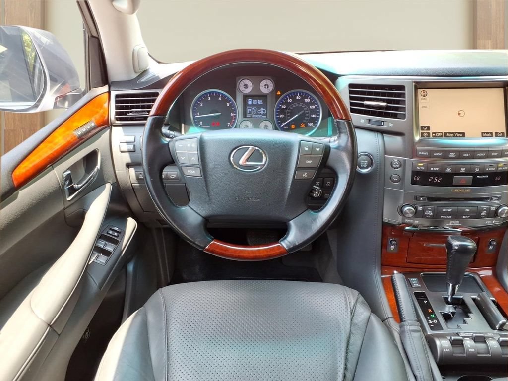 Used 2008 Lexus LX 570 4WD image 25