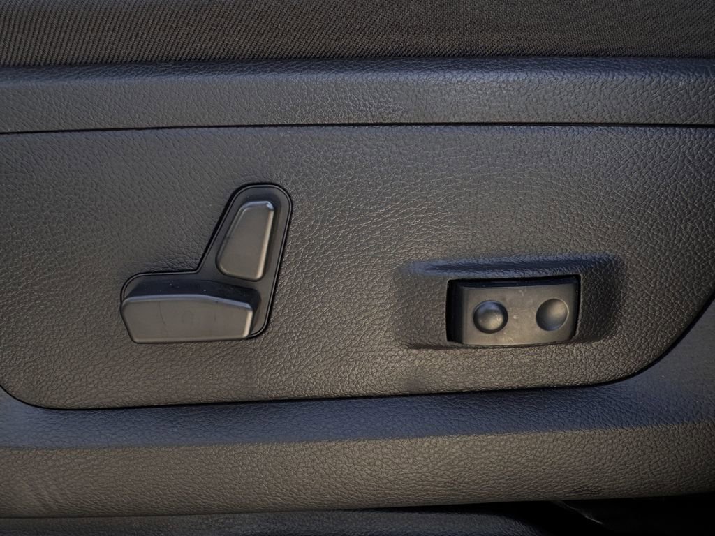 Used 2024 RAM 3500 Laramie w/ Night Edition AWD/4WD image 27
