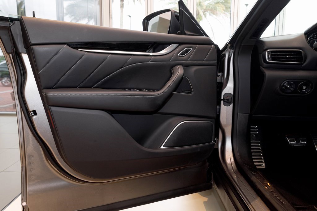 Used 2021 Maserati Levante S GranSport image 16