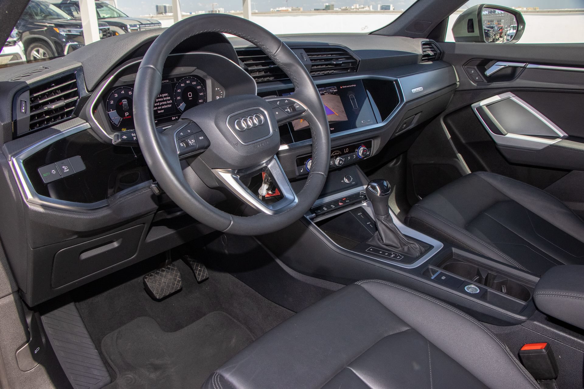 Used 2025 Audi Q3 2.0T Premium AWD/4WD image 16