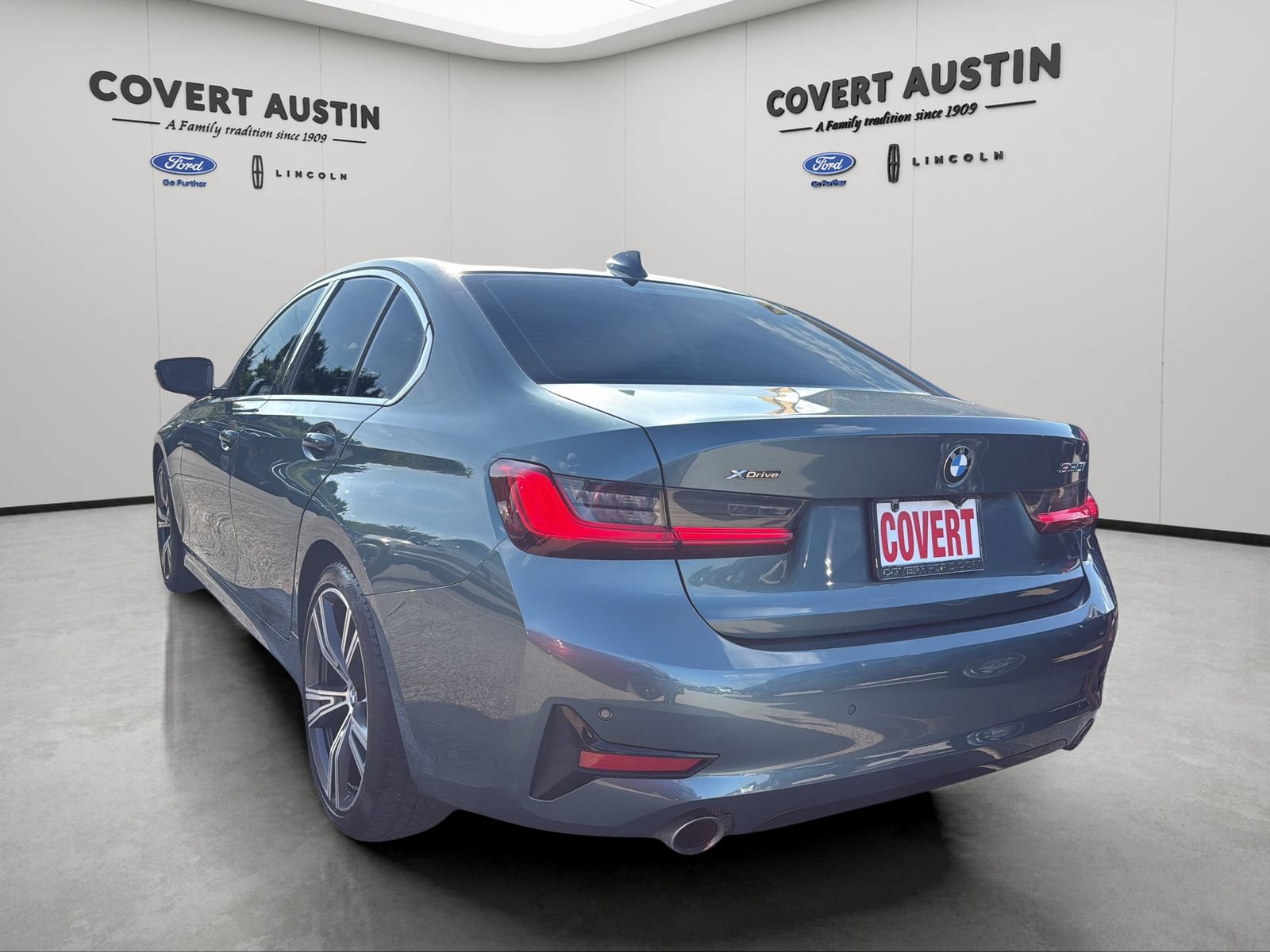 Used 2021 BMW 330i xDrive Sedan AWD/4WD image 3