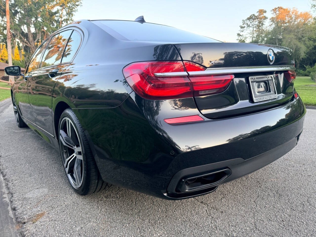 Used 2016 BMW 750i xDrive AWD/4WD image 5