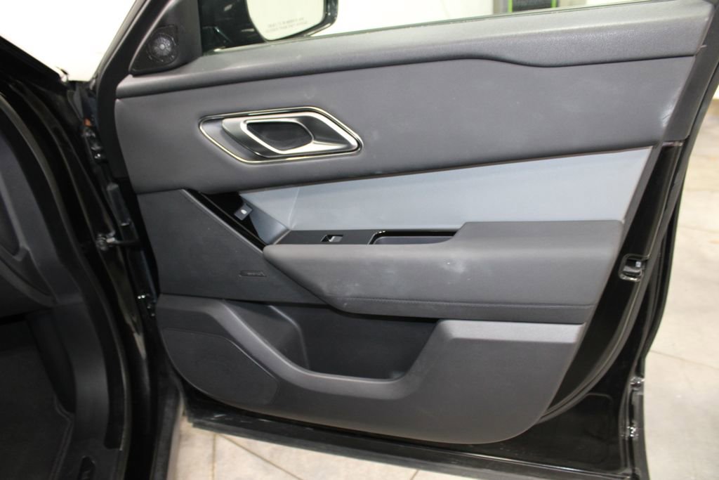 Used 2024 Land Rover Range Rover Velar S image 24