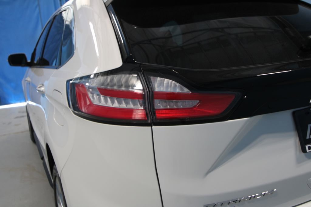 Used 2022 Ford Edge Titanium w/ Equipment Group 301A AWD/4WD image 35