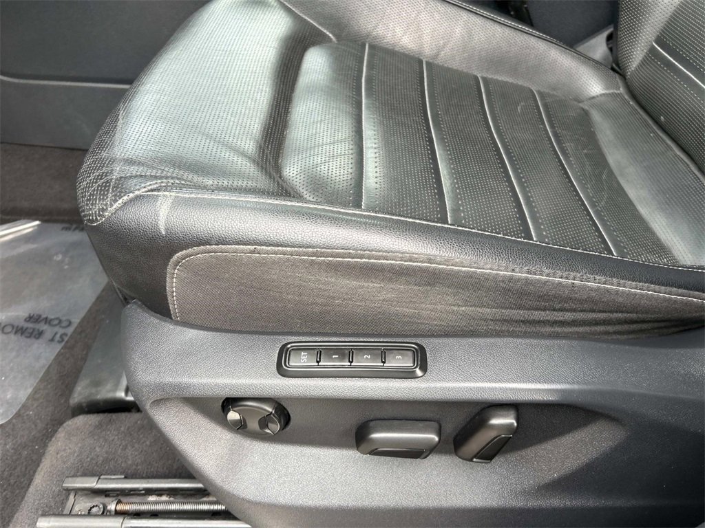 Used 2019 Volkswagen Atlas SEL Premium image 23