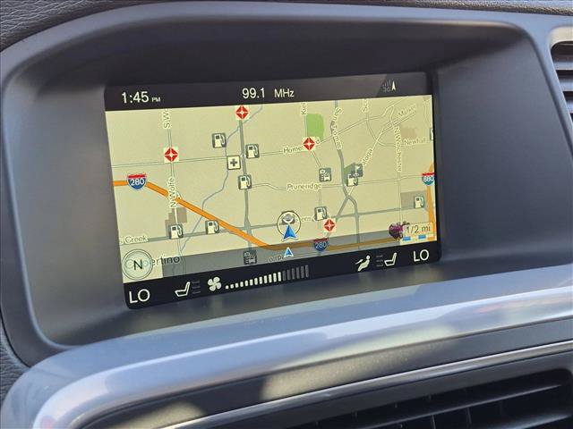 Used 2016 Volvo V60 T5 Platinum FWD image 3