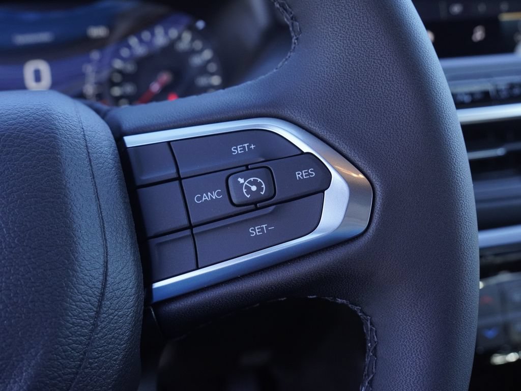 New 2026 Jeep Compass Latitude AWD/4WD image 16