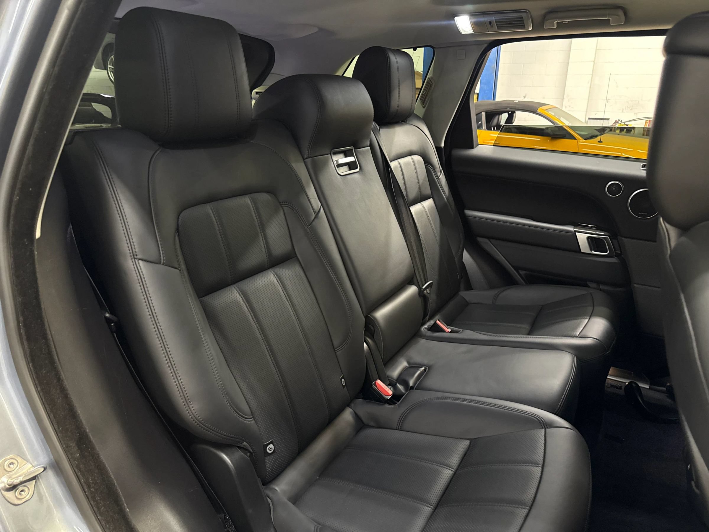 Used 2018 Land Rover Range Rover Sport Supercharged AWD/4WD image 27