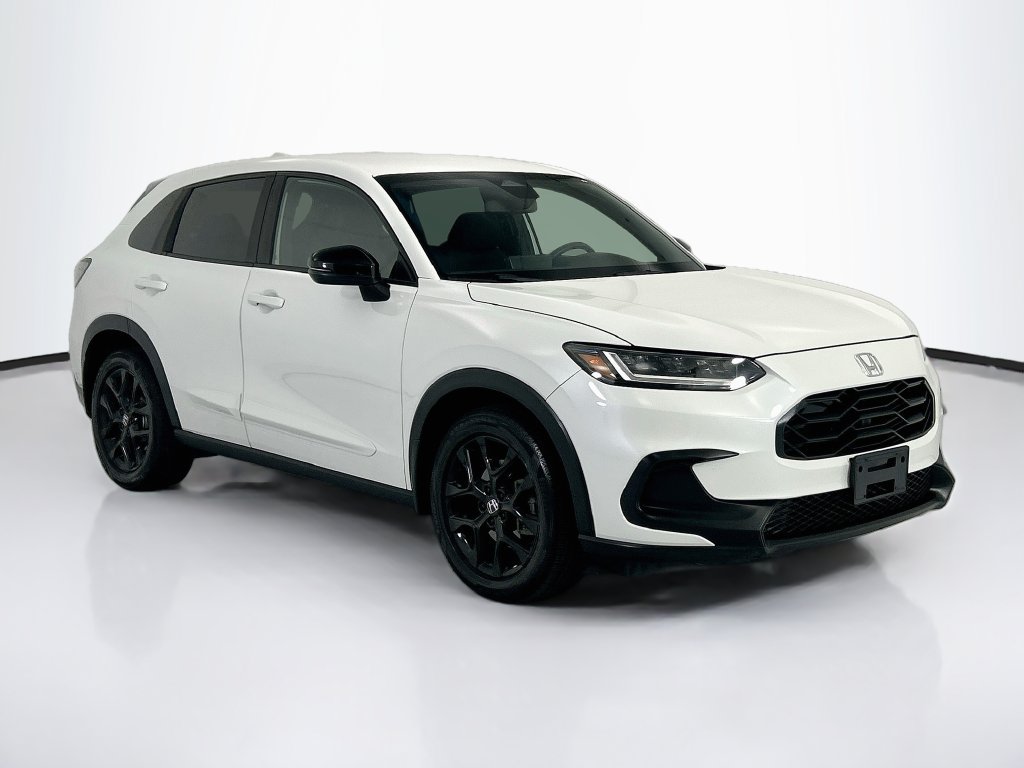 Used 2023 Honda HR-V Sport image 3