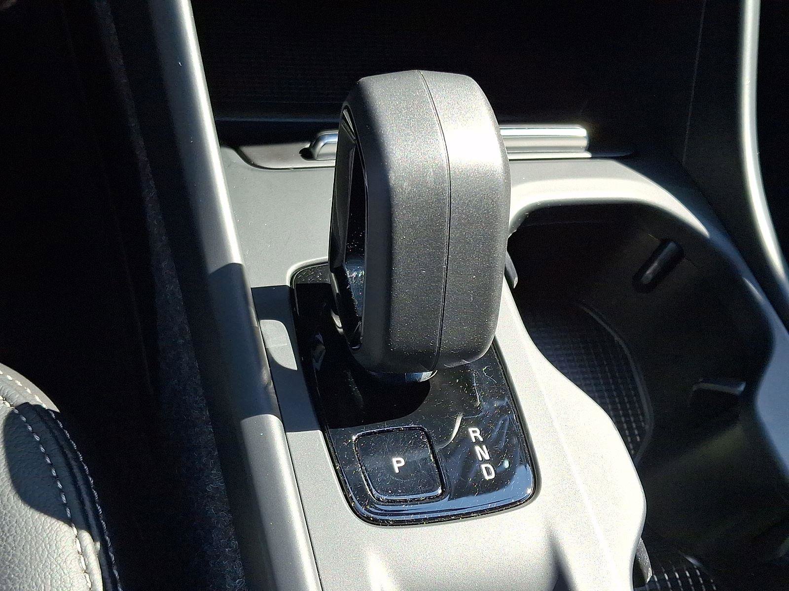 Certified 2023 Volvo XC40 B5 Core w/ Convenience Package image 15