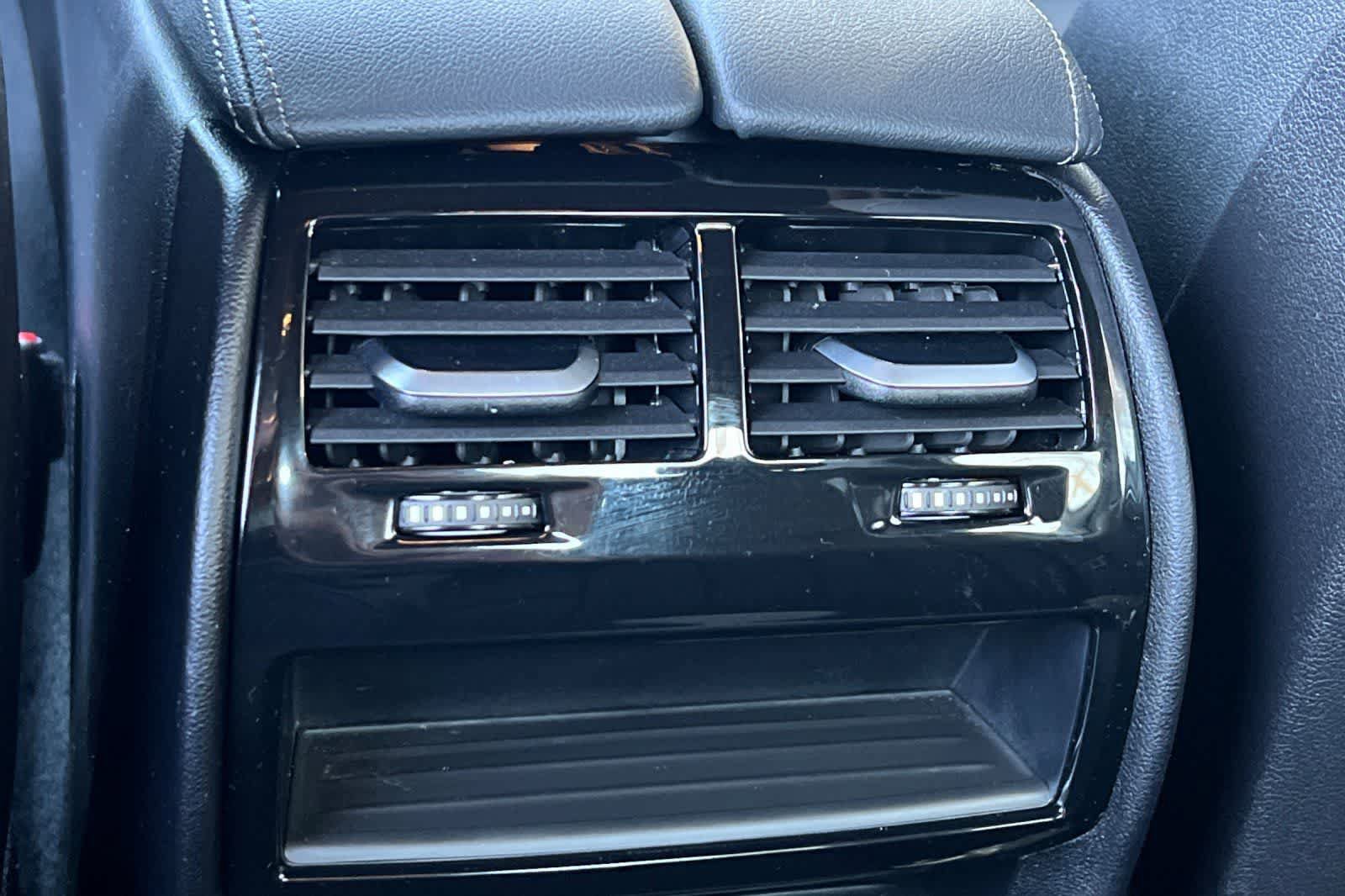 Used 2023 BMW 530e RWD image 15