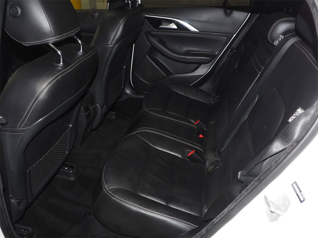 Used 2017 INFINITI QX30 Premium w/ Technology Package image 8