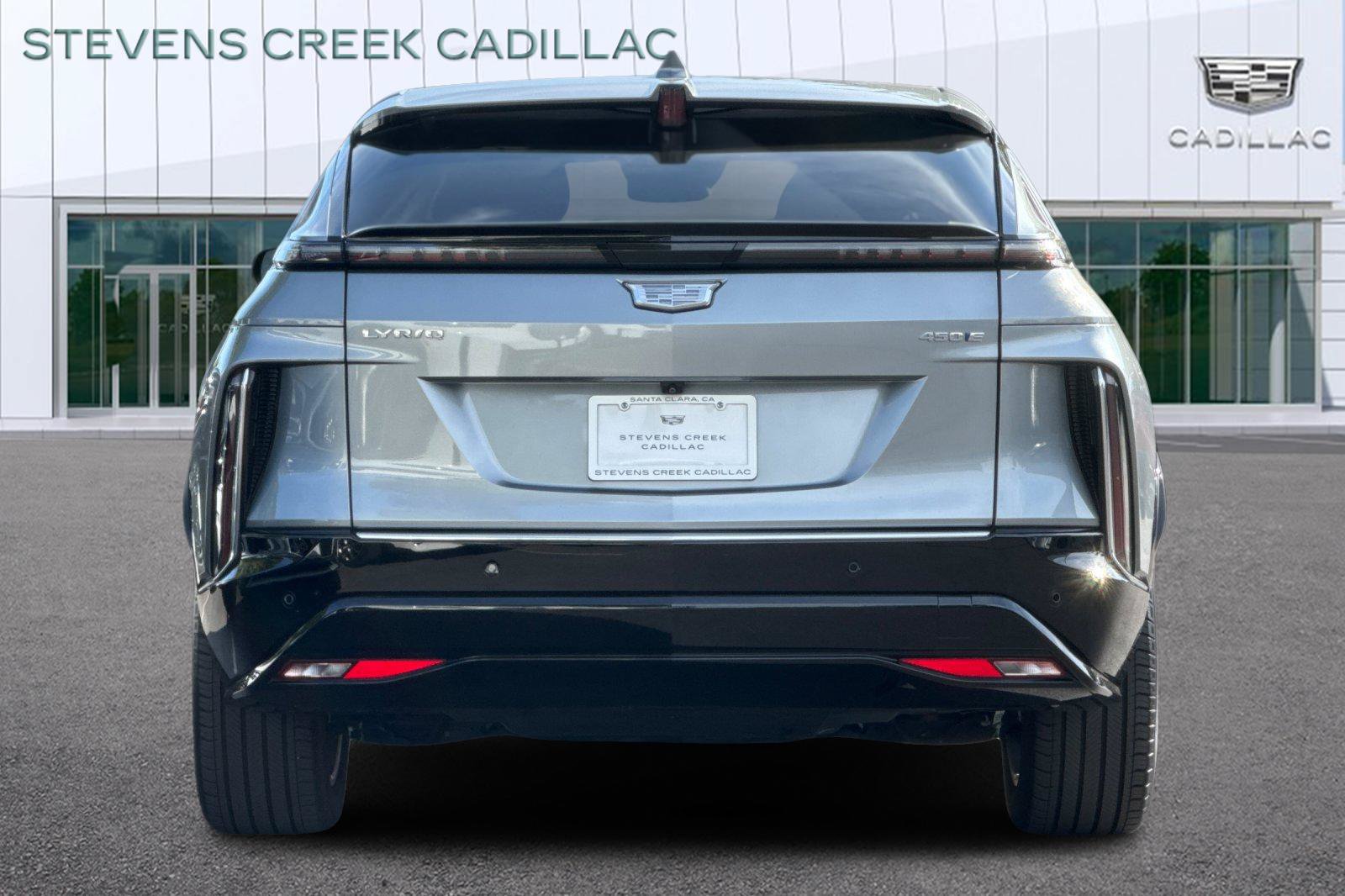 Used 2024 Cadillac Lyriq Luxury RWD image 4