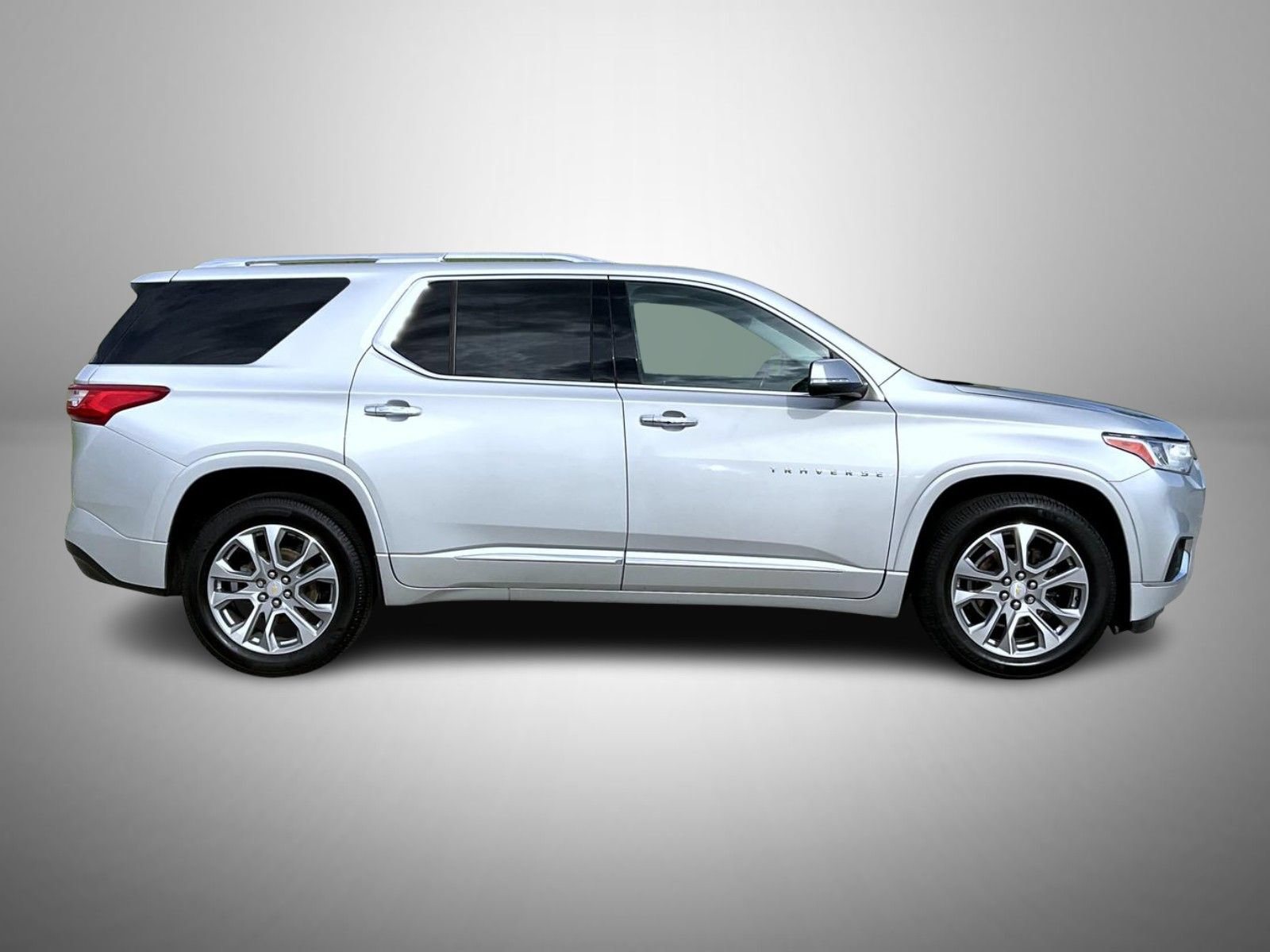 Used 2021 Chevrolet Traverse Premier AWD/4WD image 4