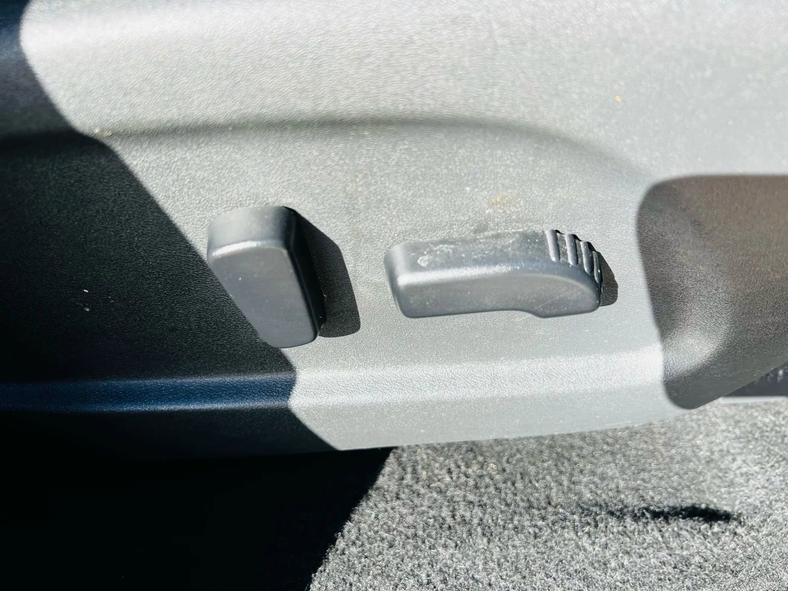 Used 2020 Nissan Pathfinder SL image 22
