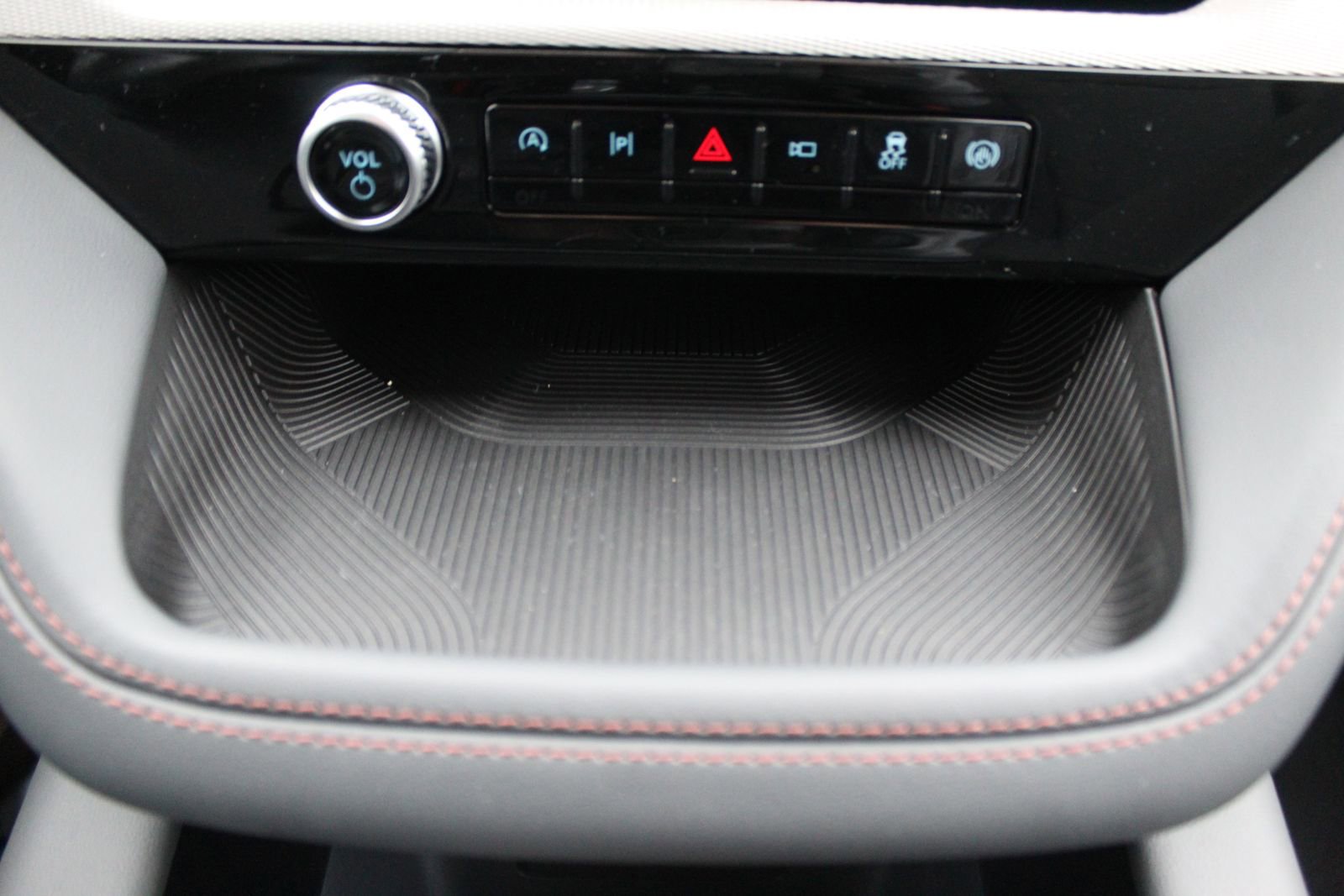 New 2026 Ford Explorer Active image 34