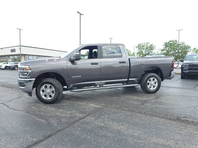 Used 2026 RAM 2500 Big Horn AWD/4WD image 3
