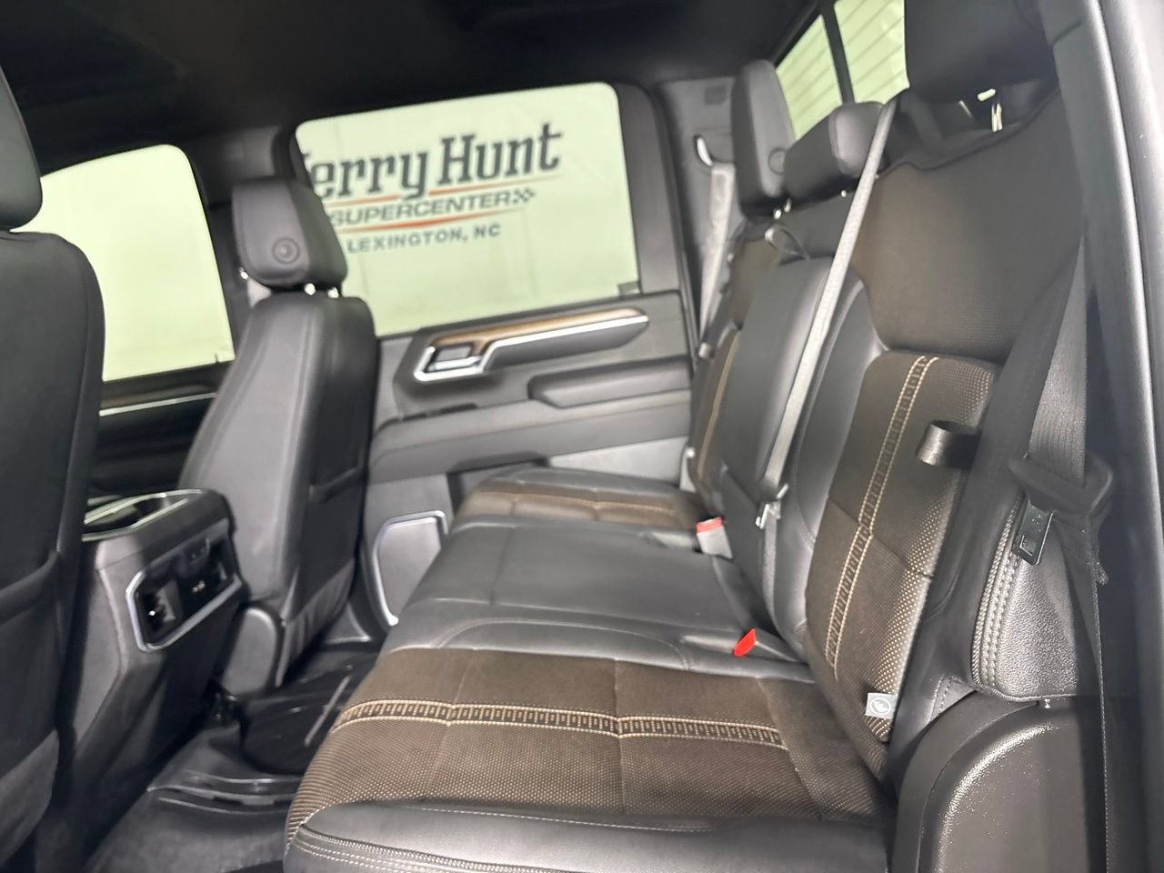 Used 2025 Chevrolet Silverado 3500 High Country w/ Technology Package AWD/4WD image 23