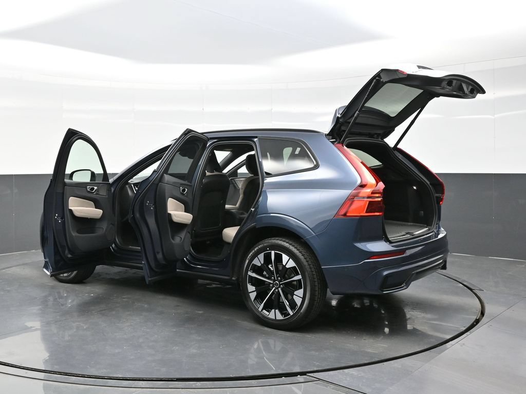 New 2026 Volvo XC60 B5 Plus w/ Climate Package AWD/4WD image 51