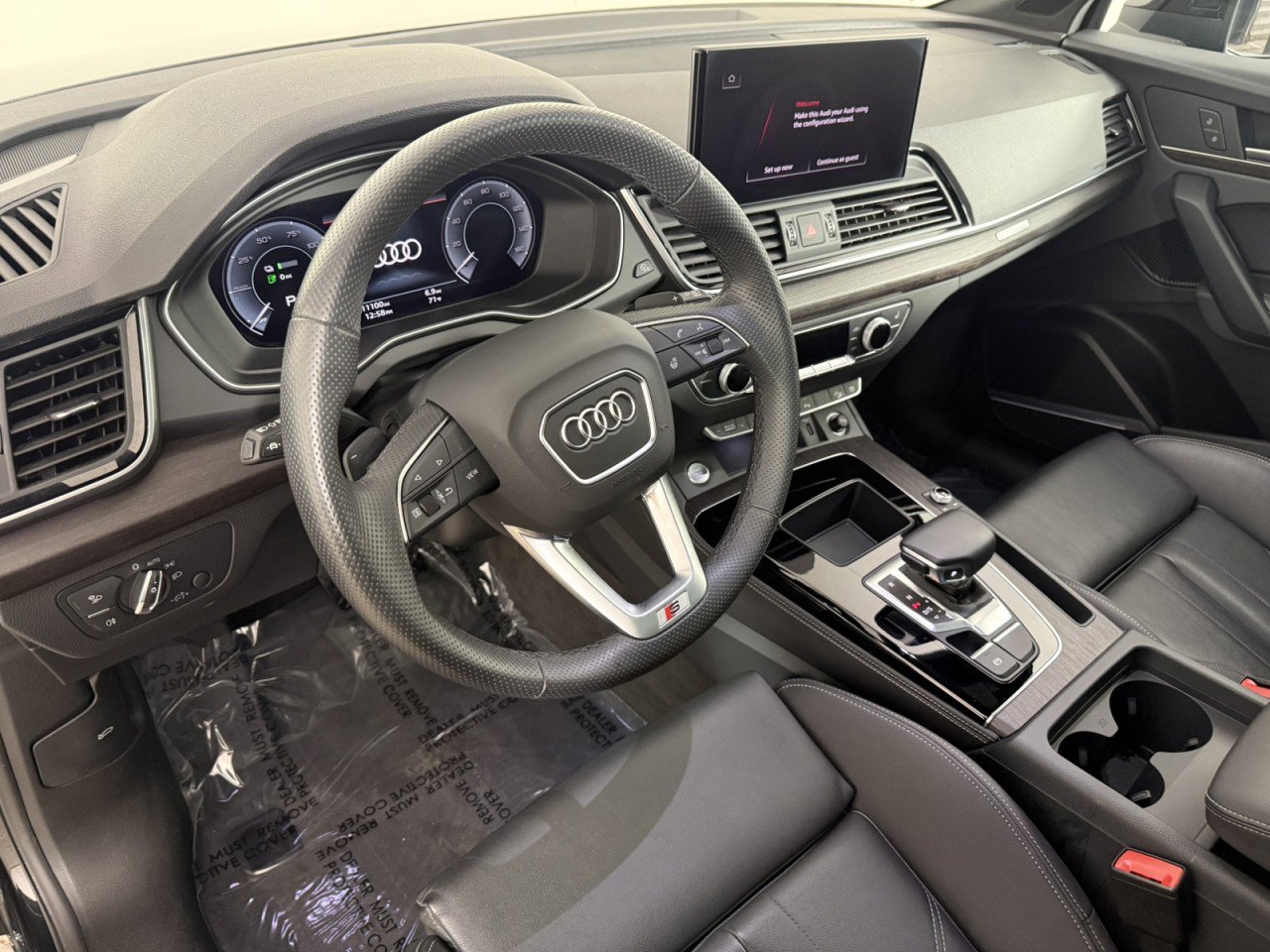 Used 2025 Audi Q5 e Premium Plus w/ Premium Plus Package image 18