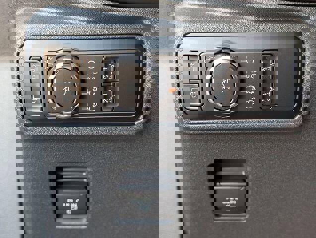 New 2025 Ford Bronco Outer Banks image 21