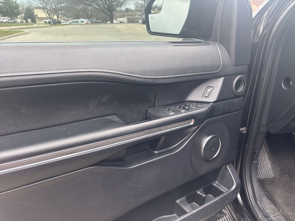 Used 2019 Ford Expedition XLT w/ Equipment Group 201A image 13