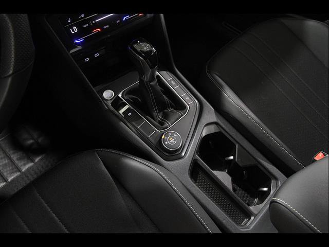 Certified 2024 Volkswagen Tiguan SE R-Line AWD/4WD image 15