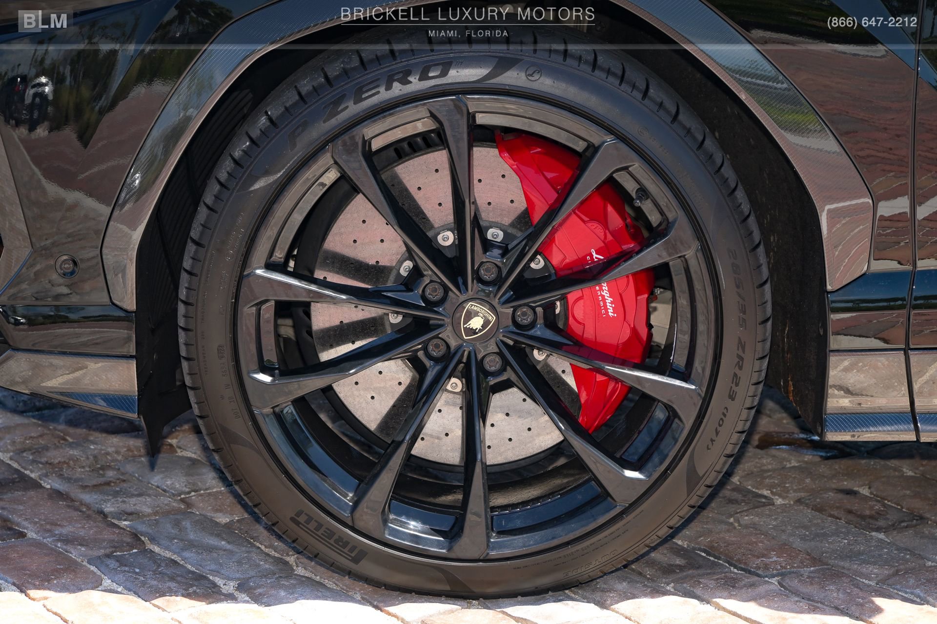 Used 2020 Lamborghini Urus image 43