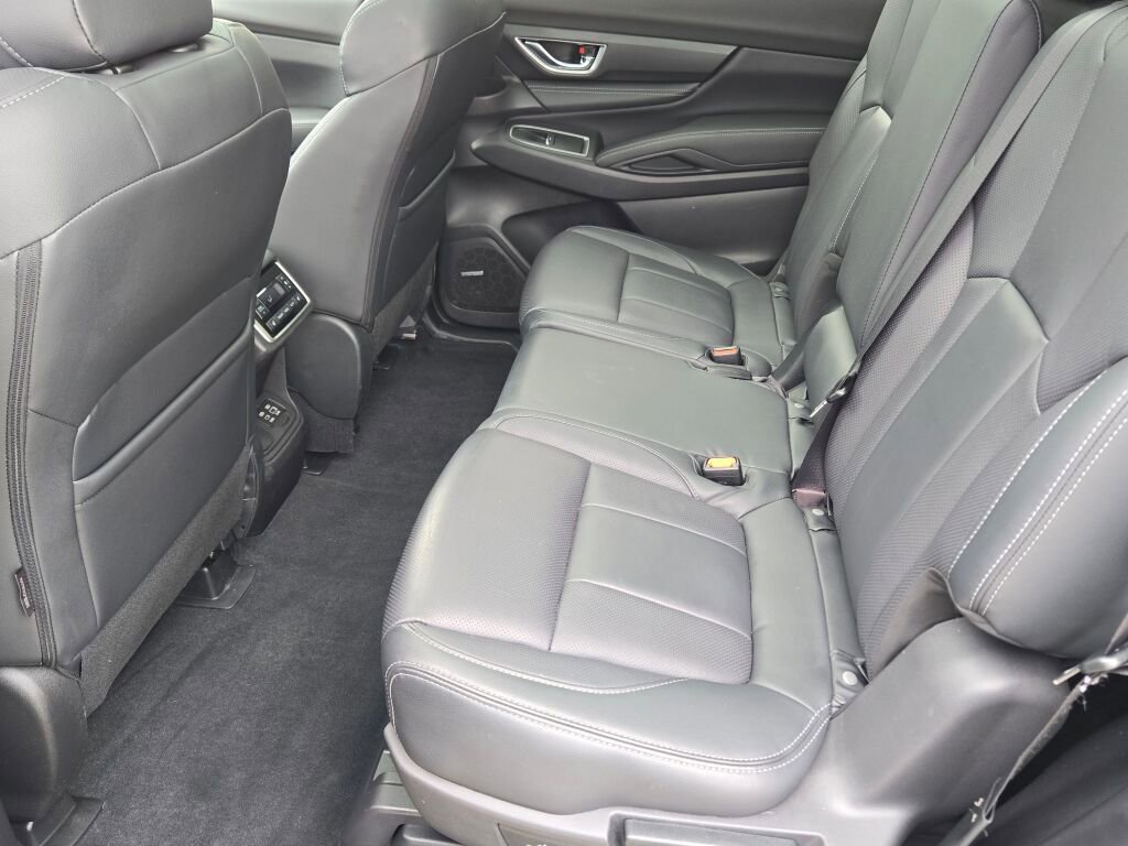 Used 2023 Subaru Ascent Limited w/ Technology Package AWD/4WD image 18