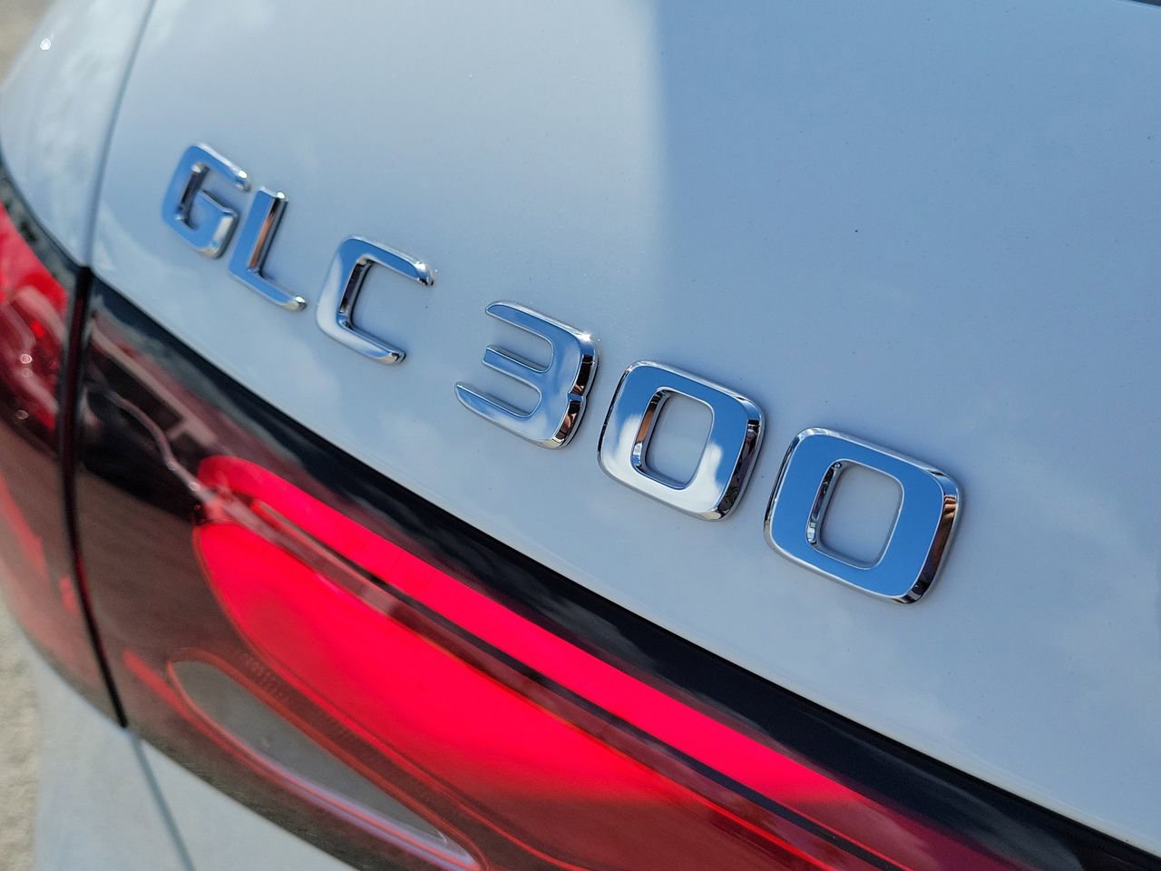New 2026 Mercedes-Benz GLC 300 image 8