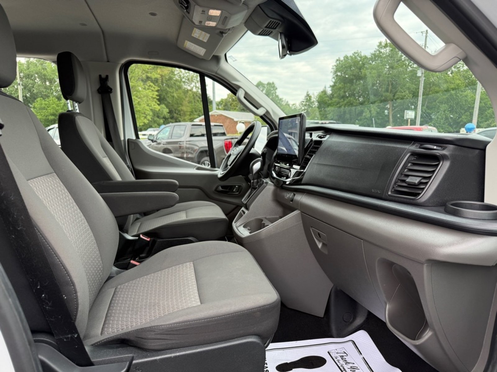 Used 2024 Ford Transit 350 XLT RWD image 26
