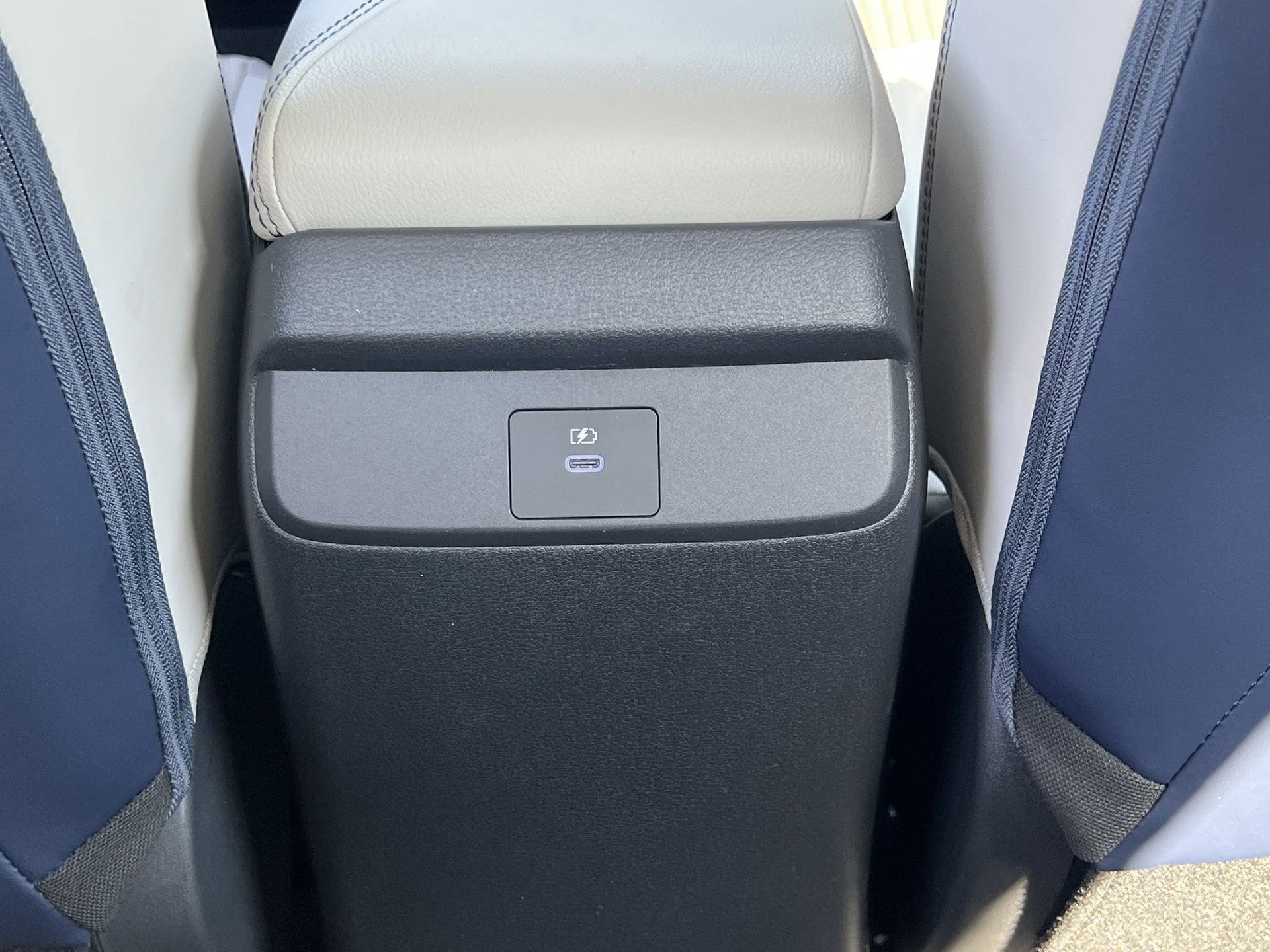 New 2026 Nissan Sentra SL FWD image 19