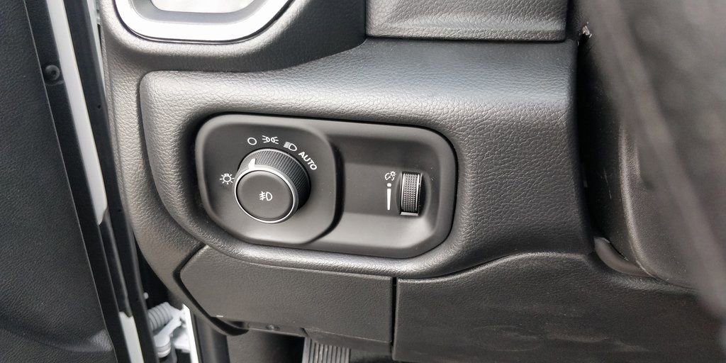 New 2025 RAM 4500 Tradesman w/ Chrome Appearance Group image 32