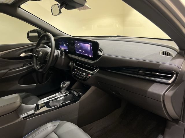 Certified 2025 Buick Envista Sport Touring w/ Experience Buick Package FWD image 24