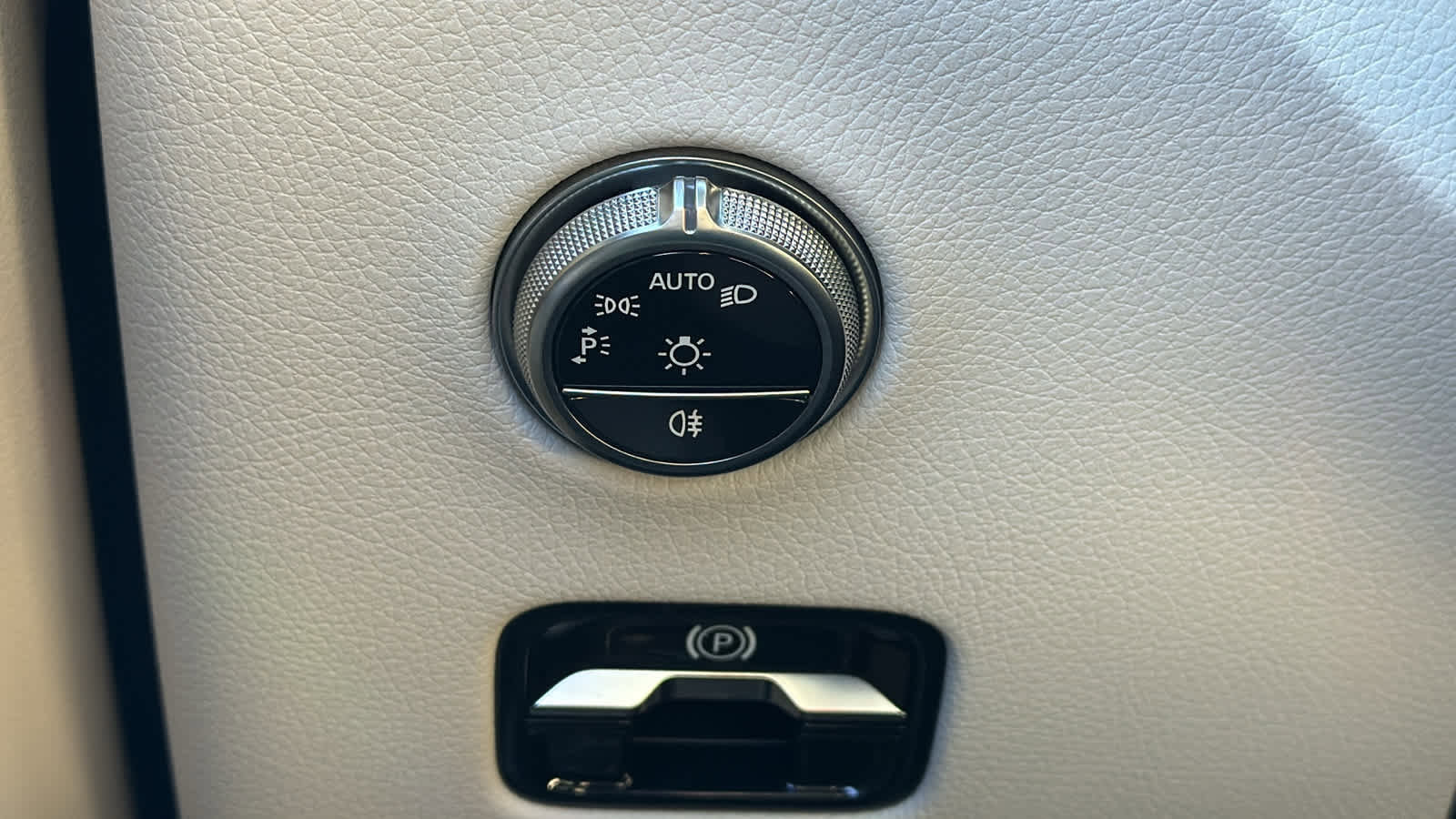 New 2026 Mercedes-Benz GLC 300 4MATIC image 18