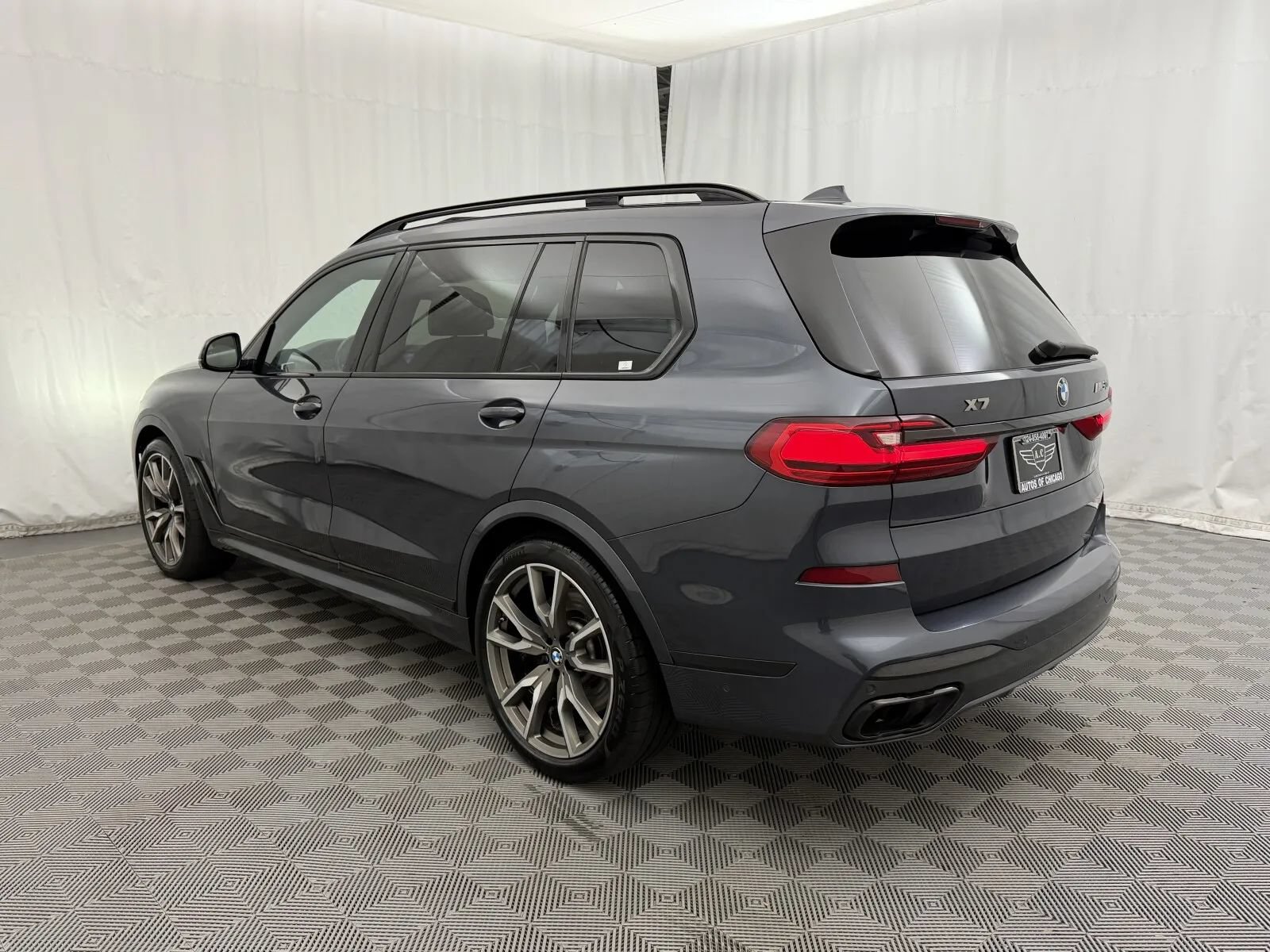 Used 2020 BMW X7 M50i w/ Executive Package AWD/4WD image 7