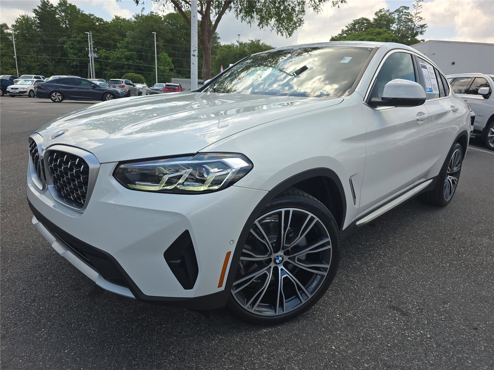 Used 2025 BMW X4 xDrive30i w/ Premium Package AWD/4WD image 28