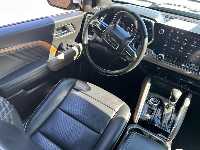 Used 2023 GMC Canyon Denali AWD/4WD image 19