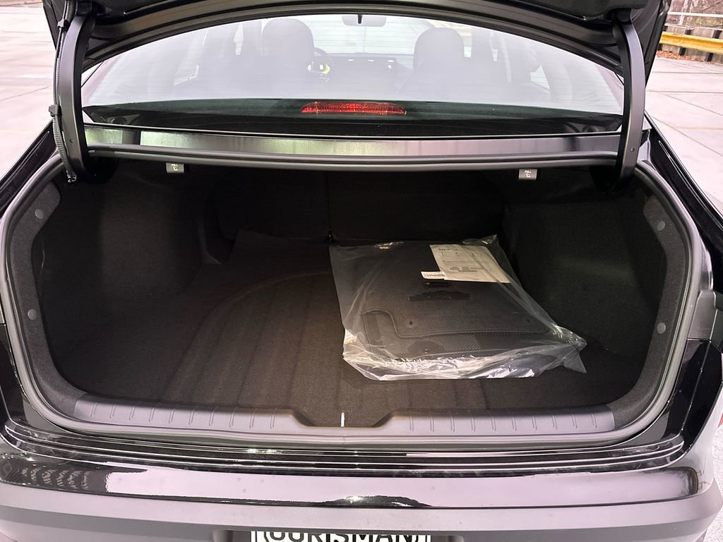 New 2025 Kia K4 LXS image 6