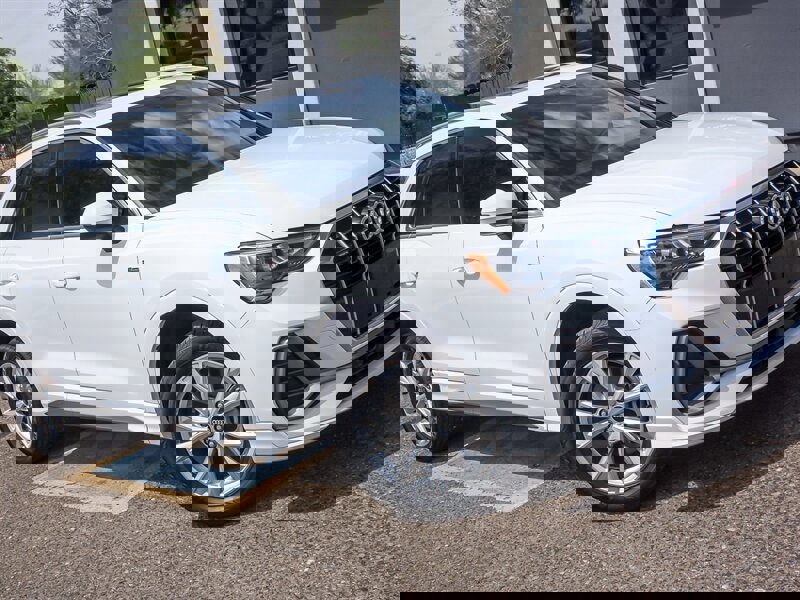 Used 2021 Audi Q3 2.0T Premium w/ Convenience Package image 5